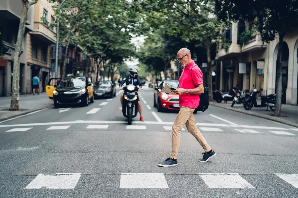 when does pedestrian have right of way