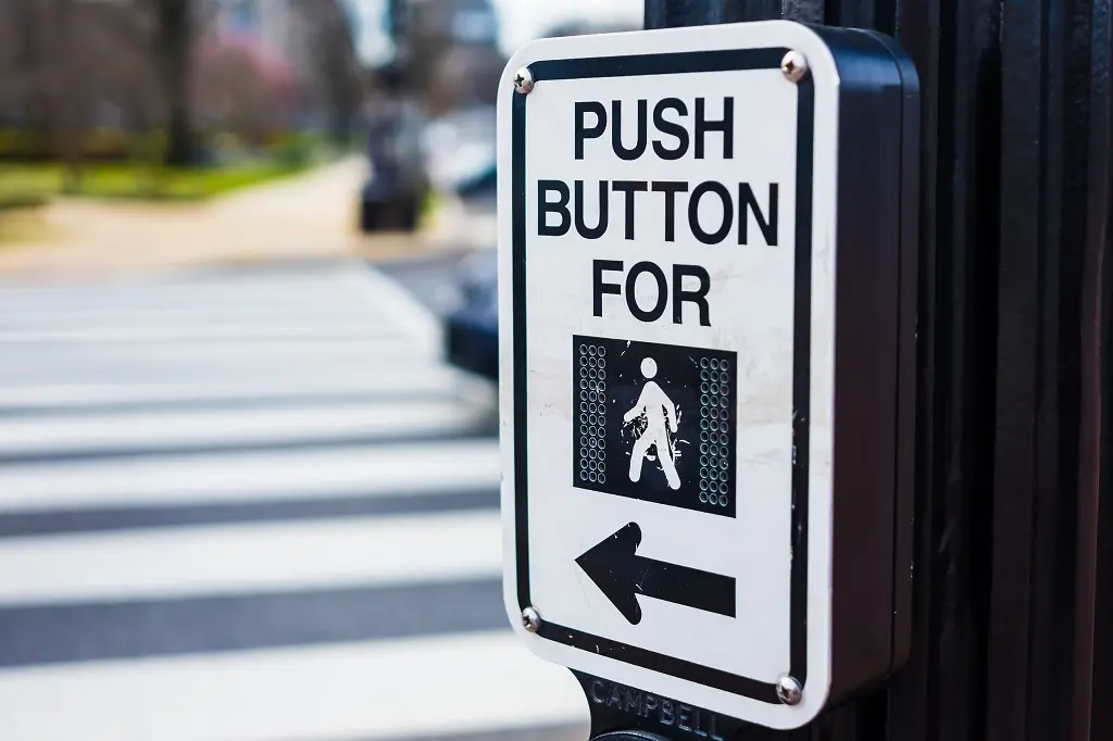 jaywalking 